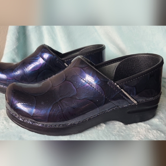 Dansko Clogs - Picture 7 of 15